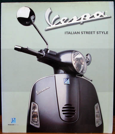 Vespa - Italian Street Style